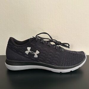 Brand new black and grey under armour men’s tennis shoes.